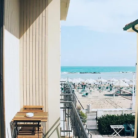 招待所 Casa De Mar 3*